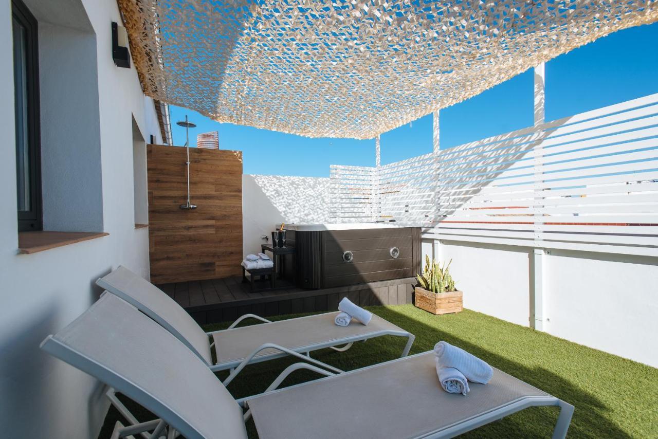 Lola De Triana Apartments Seville Exterior photo