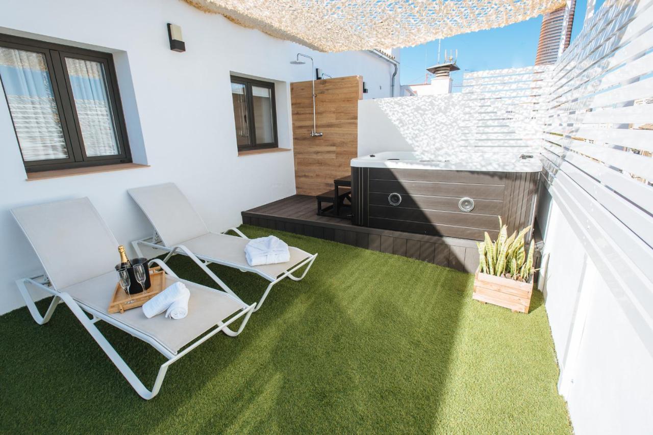 Lola De Triana Apartments Seville Exterior photo